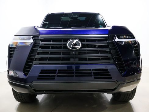 Used 2026 Lexus GX 550 image 17