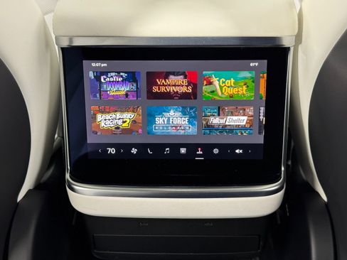 Used 2022 Tesla Model X image 37