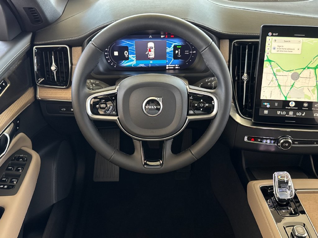New 2026 Volvo XC90 T8 Plus w/ Protection Package Premier AWD/4WD image 13
