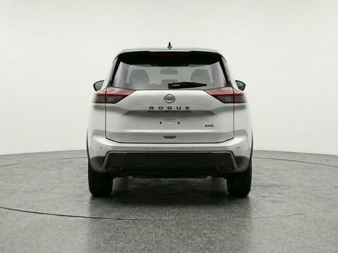 Used 2025 Nissan Rogue SV FWD image 7