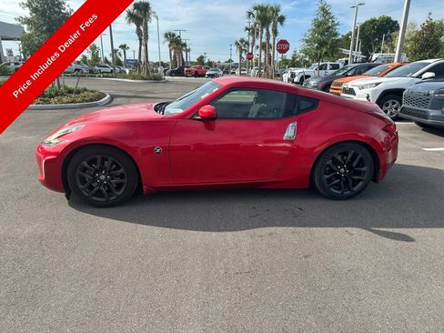 Used 2020 Nissan 370Z Coupe RWD image 2