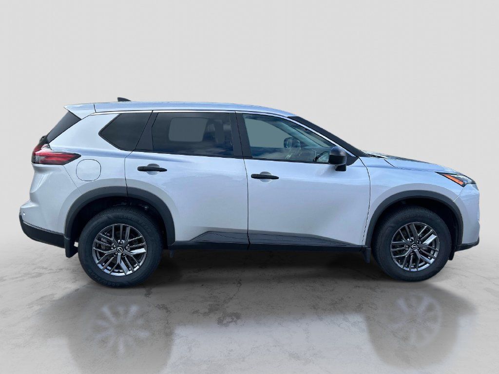Certified 2024 Nissan Rogue S AWD/4WD image 6