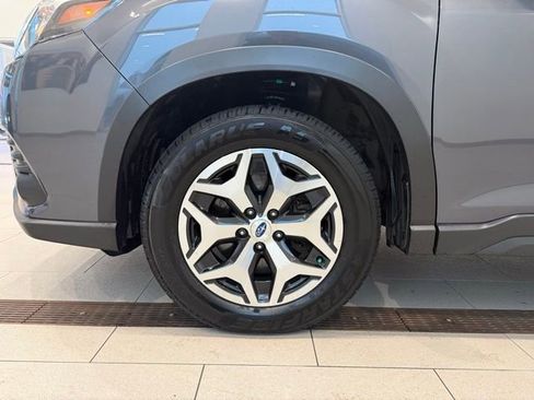 Used 2023 Subaru Forester Premium AWD/4WD image 22