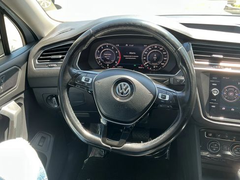 Used 2019 Volkswagen Tiguan SEL w/ 3rd Row Seat Package AWD/4WD image 25