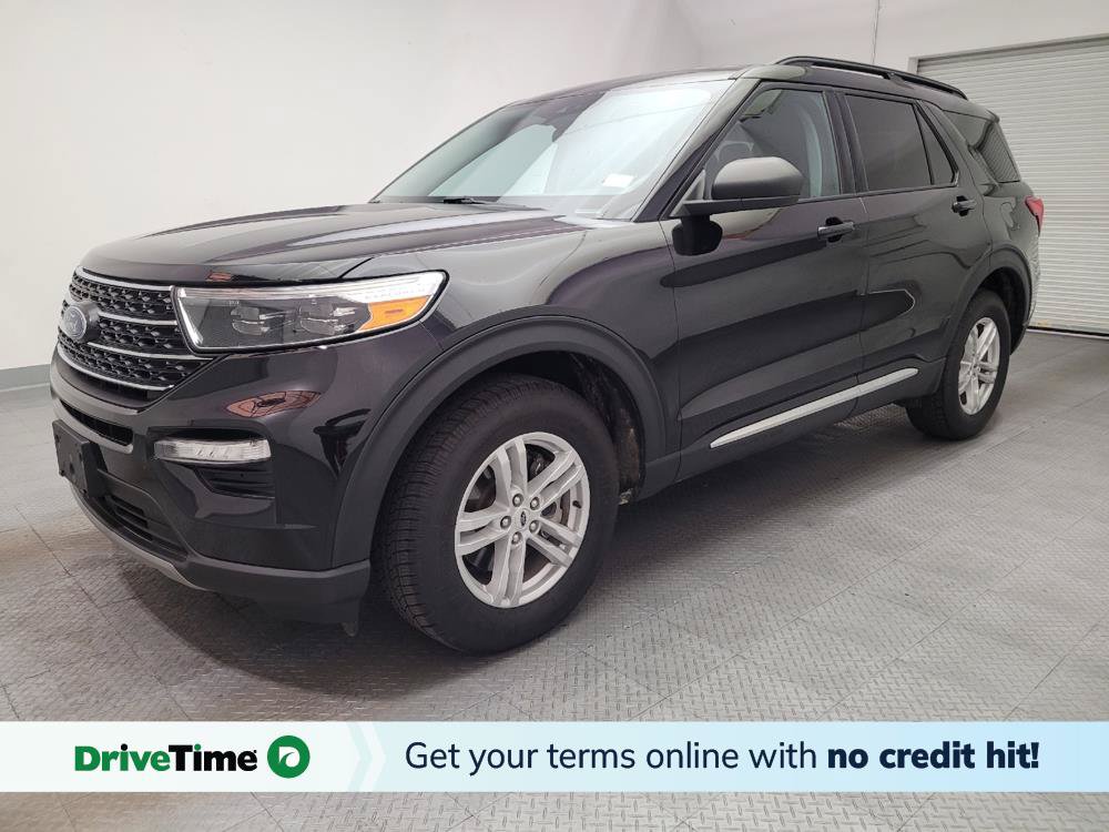 Used 2024 Ford Explorer XLT w/ Equipment Group 202A AWD/4WD image 1