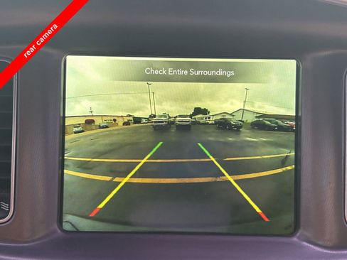 Used 2022 Dodge Charger R/T RWD image 5
