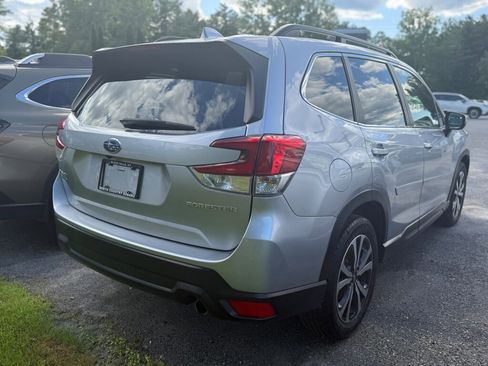 Used 2020 Subaru Forester Limited image 6