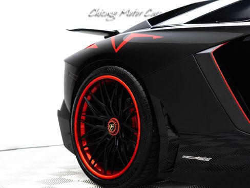 Used 2017 Lamborghini Aventador LP 750-4 Superveloce image 8