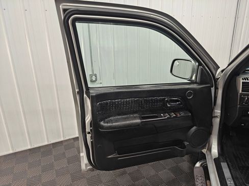 Used 2012 Chevrolet Colorado LT AWD/4WD image 31