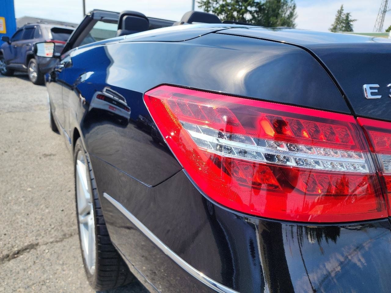 Used 2011 Mercedes-Benz E 350 Cabriolet image 33
