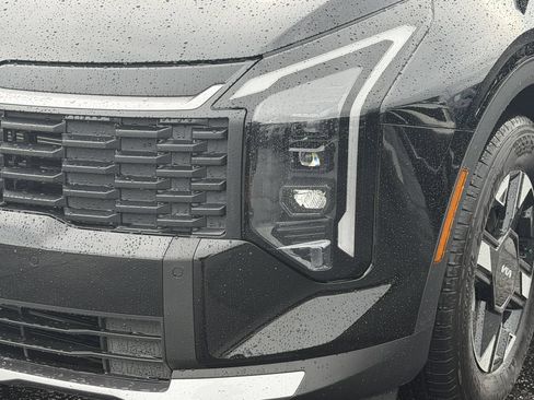 New 2026 Kia Sportage LX FWD image 10