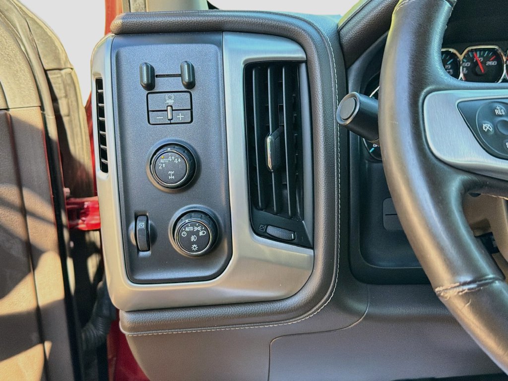Used 2018 GMC Sierra 1500 SLT AWD/4WD image 10