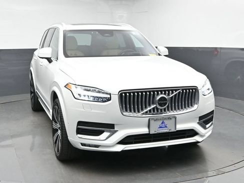 Used 2023 Volvo XC90 B6 Ultimate w/ Protection Package Premier AWD/4WD image 2