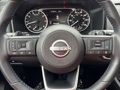 Used 2024 Nissan Rogue SV w/ SV Premium Package AWD/4WD image 8