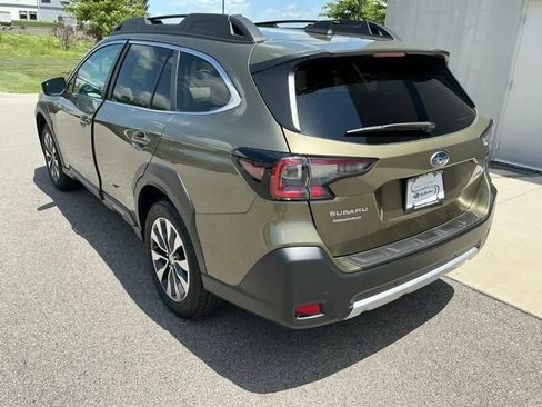 Certified 2025 Subaru Outback Limited AWD/4WD image 3