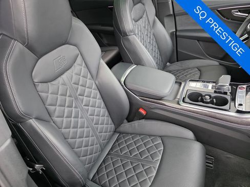 Used 2023 Audi SQ7 Prestige AWD/4WD image 28