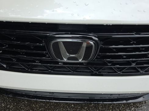 Used 2023 Honda Accord Sport image 6