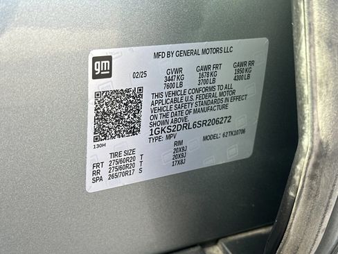Used 2025 GMC Yukon Denali AWD/4WD image 37