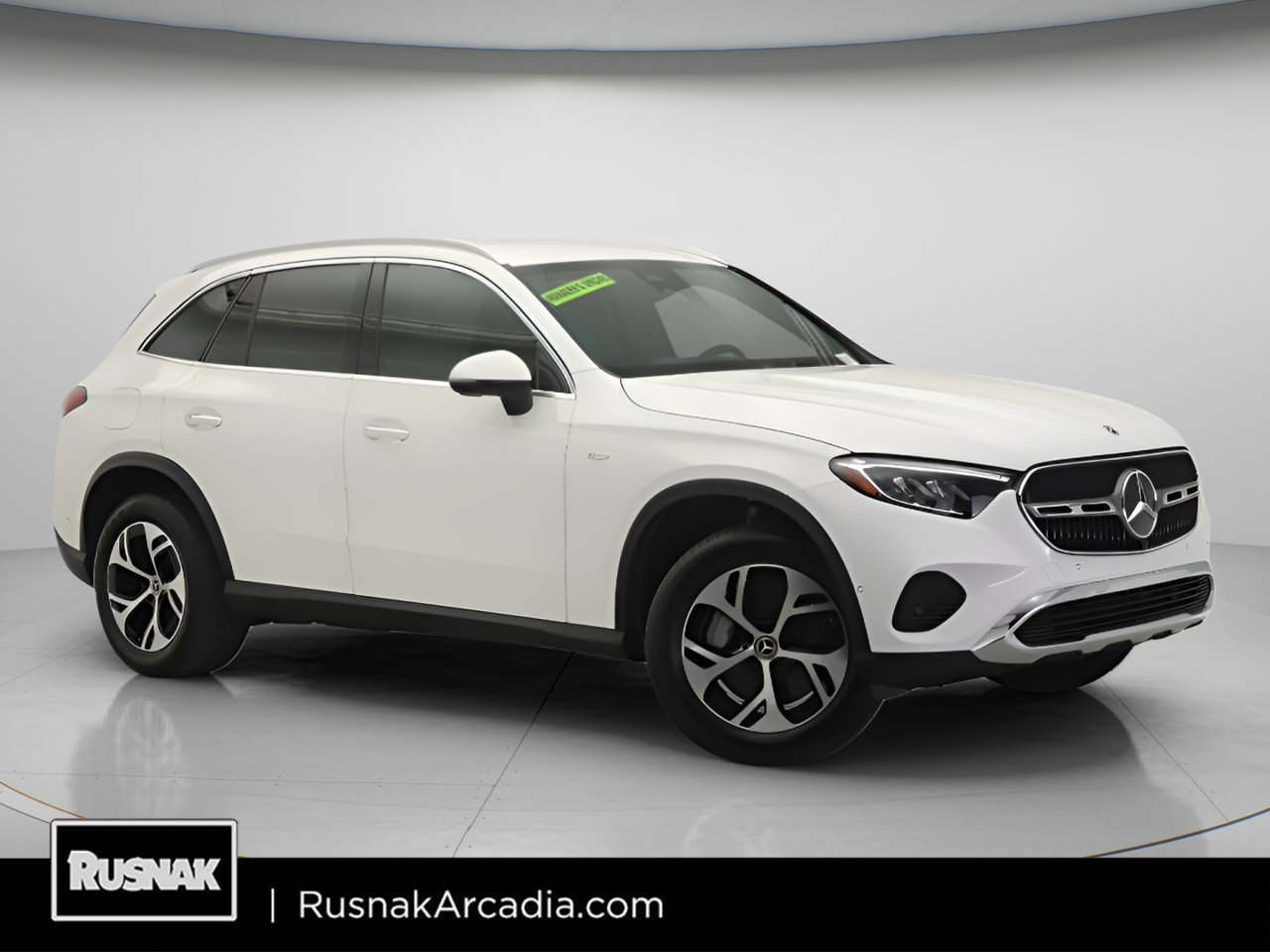 Used 2025 Mercedes-Benz GLC 350e 4MATIC image 1