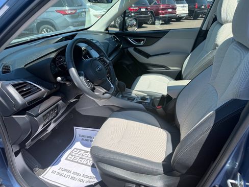 Used 2023 Subaru Forester Premium AWD/4WD image 10