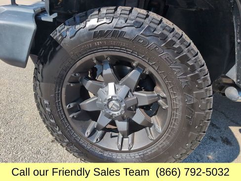 Used 2015 Jeep Wrangler Unlimited Sahara w/ Dual Top Group image 28