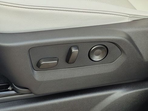 New 2026 Chevrolet Tahoe Premier image 17