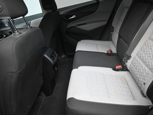 Used 2022 Chevrolet Equinox LS FWD image 14