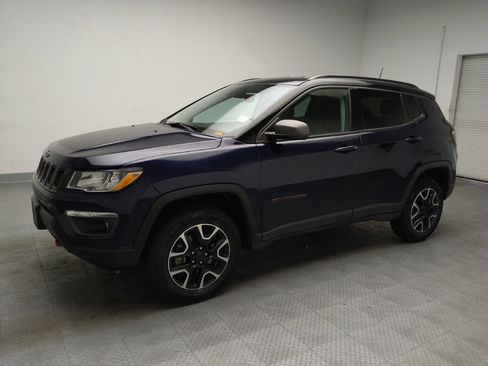 Used 2019 Jeep Compass Trailhawk w/ Cold Weather Group AWD/4WD image 2