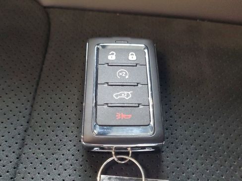New 2025 Jeep Grand Cherokee Altitude AWD/4WD image 35