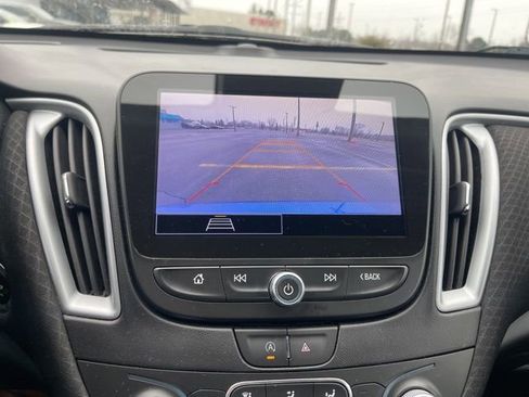 Used 2023 Chevrolet Malibu LT image 12