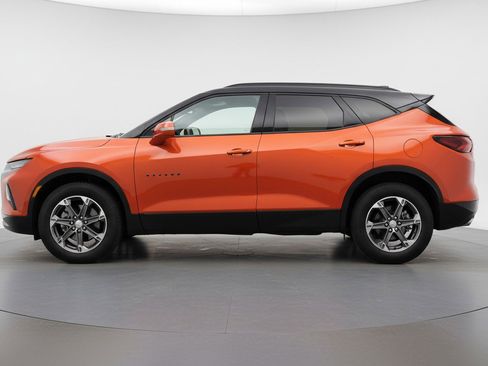 Used 2025 Chevrolet Blazer LT image 5