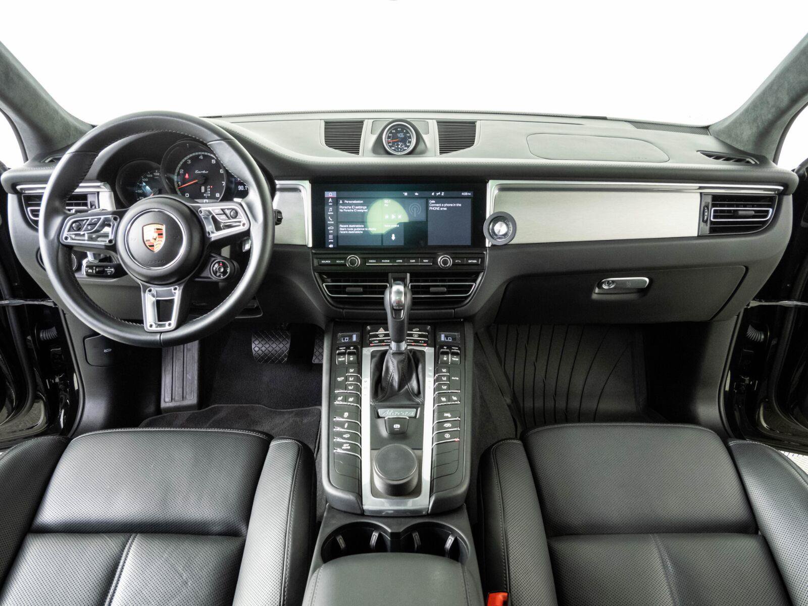 Used 2021 Porsche Macan Turbo AWD/4WD image 18