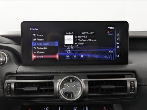 Used 2022 Lexus IS 500 image 30