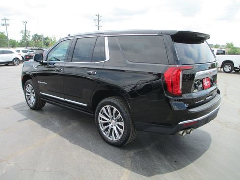 Used 2022 GMC Yukon Denali w/ Denali Ultimate Package AWD/4WD image 11