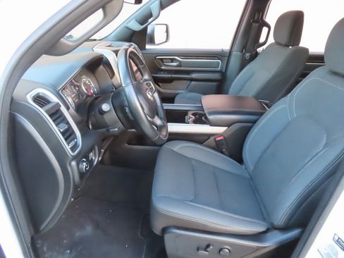 Certified 2023 RAM 1500 Big Horn image 29