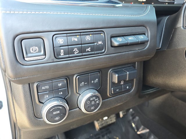 Used 2023 GMC Yukon Denali Ultimate AWD/4WD image 35