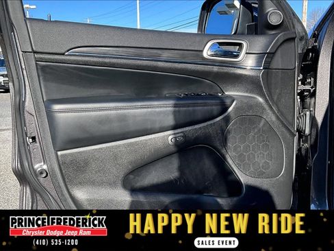 Used 2021 Jeep Grand Cherokee Limited image 20