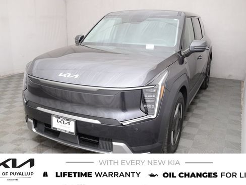 New 2026 Kia EV9 Light RWD image 1