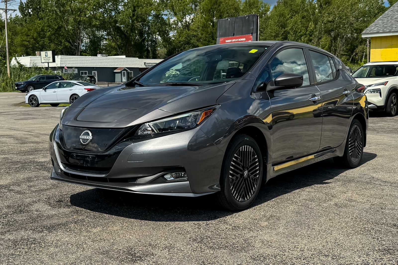 Certified 2025 Nissan Leaf SV Plus FWD image 7