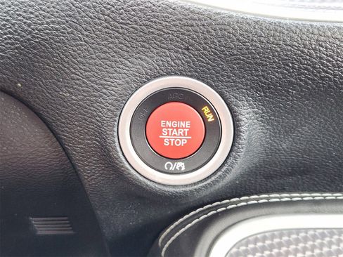 Used 2017 Dodge Challenger SRT Hellcat image 28