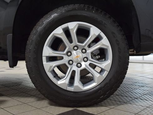 Used 2026 Chevrolet Silverado 1500 LTZ w/ LTZ Premium Package AWD/4WD image 26