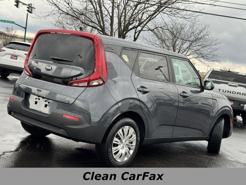 Used 2020 Kia Soul LX image 3