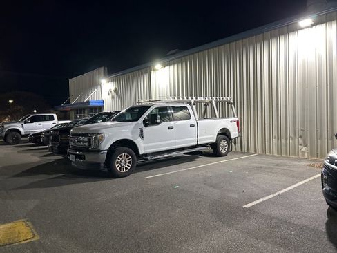 Used 2018 Ford F250 XLT image 1