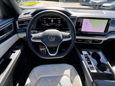 Certified 2024 Volkswagen Atlas Cross Sport SEL Premium R-Line AWD/4WD image 19