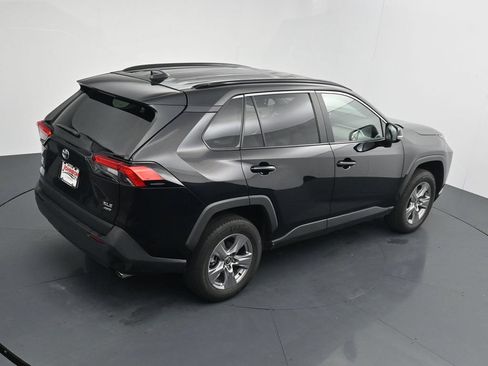 Used 2025 Toyota RAV4 XLE AWD/4WD image 30