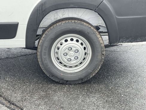 New 2026 RAM ProMaster 2500 w/ Convenience Group FWD image 11