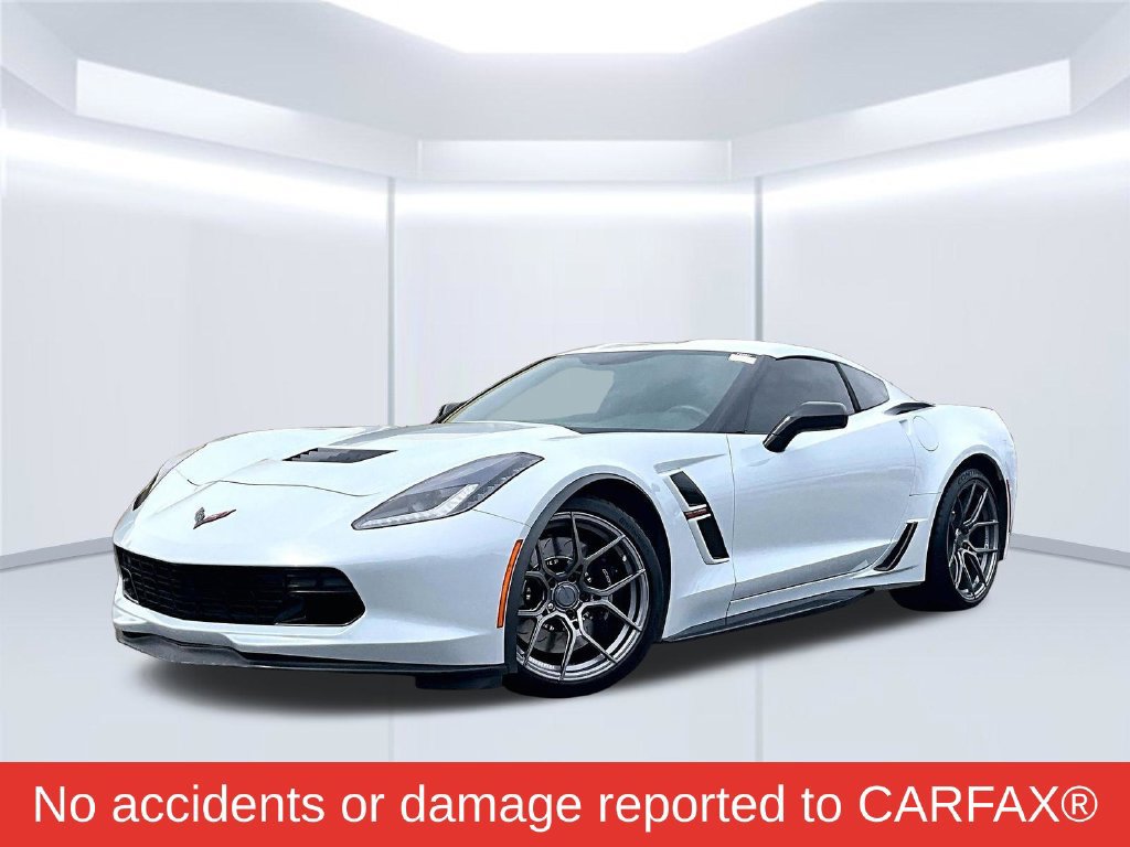 Used 2019 Chevrolet Corvette Grand Sport w/ Grand Sport Heritage Package RWD image 2