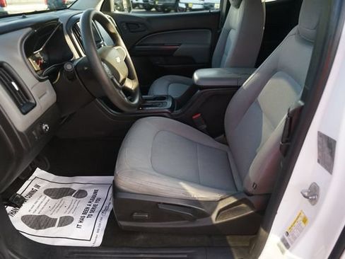 Used 2017 Chevrolet Colorado W/T w/ WT Convenience Package RWD image 9