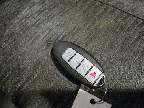 Used 2020 Nissan Rogue SV AWD/4WD image 10