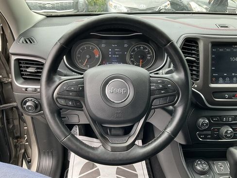 Used 2021 Jeep Cherokee Trailhawk w/ Premium Leather Package AWD/4WD image 23